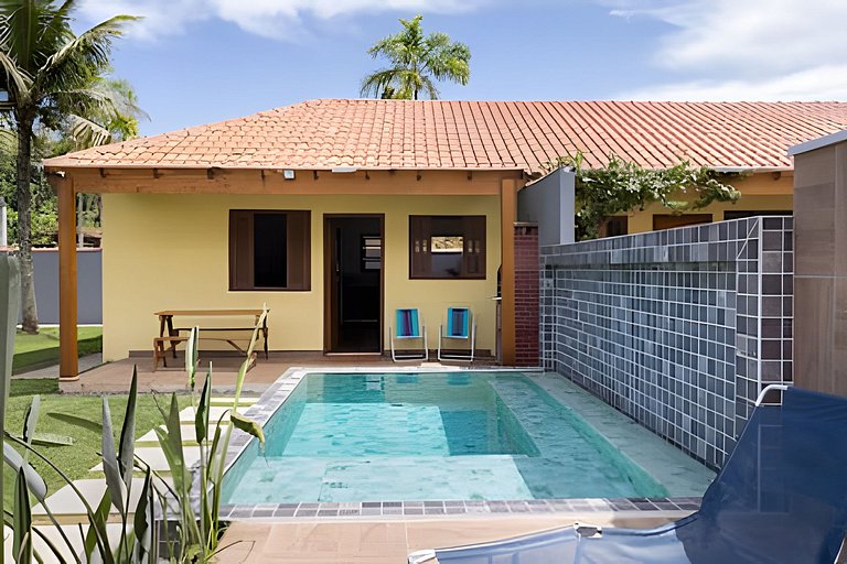 Casinha 1 | Com piscina a 100m da praia