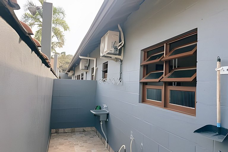 Casinha 1 | Com piscina a 100m da praia