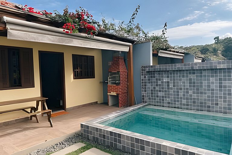 Casinha 1 | Com piscina a 100m da praia