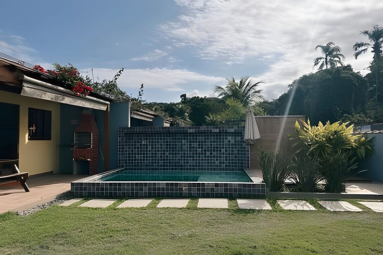 Casinha 1 | Com piscina a 100m da praia