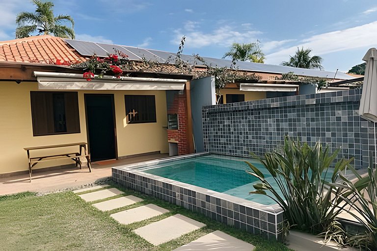 Casinha 1 | Com piscina a 100m da praia